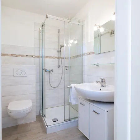 Gaestehaus Windrose 3 شقة بيلزيرهاكين