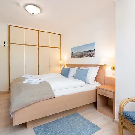 Apartment Gaestehaus Windrose 3 *